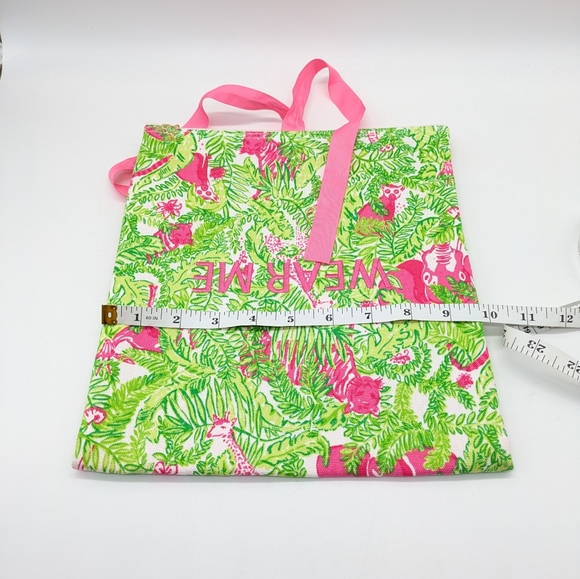 Lilly Pulitzer Pink Green Tropical Animal Wash Me Wear Me Travel Bag - Picture 5 of 6